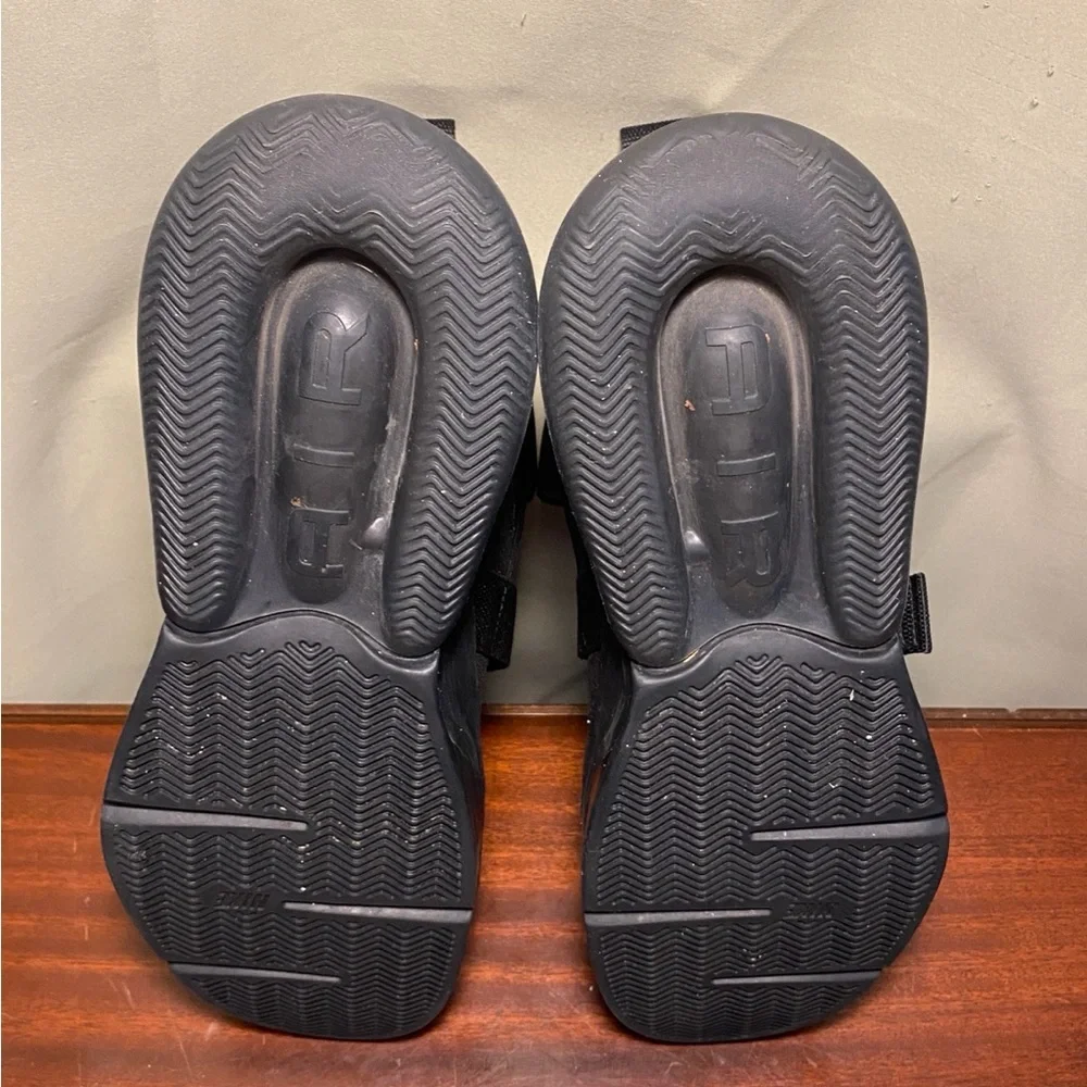 Nike Air Force 270 Utility Black Metallic Silver Mens 10.5 ( AQ0572-002 ) - Picture 5 of 7